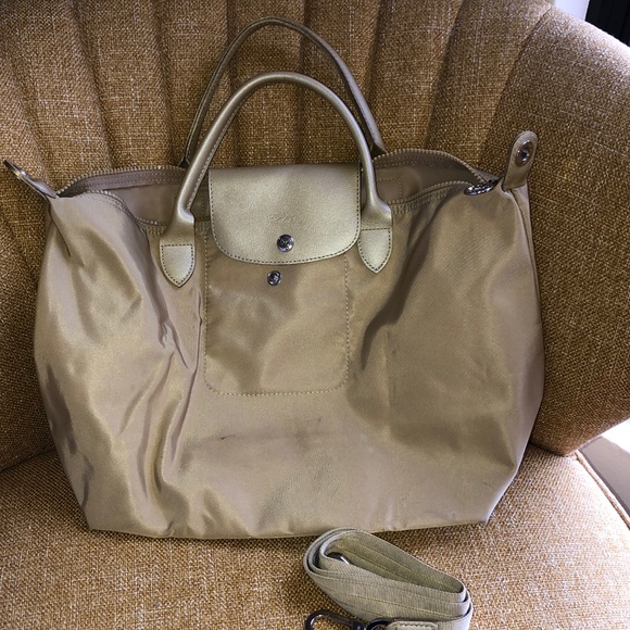Longchamp Handbags - Longchamp Le Pliage Bag